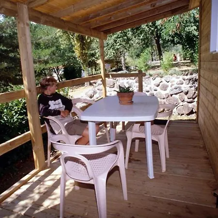 Campeggio 22m² Avec Terrasse Pour 5 Pers. - Api-1-52-629 Darbres